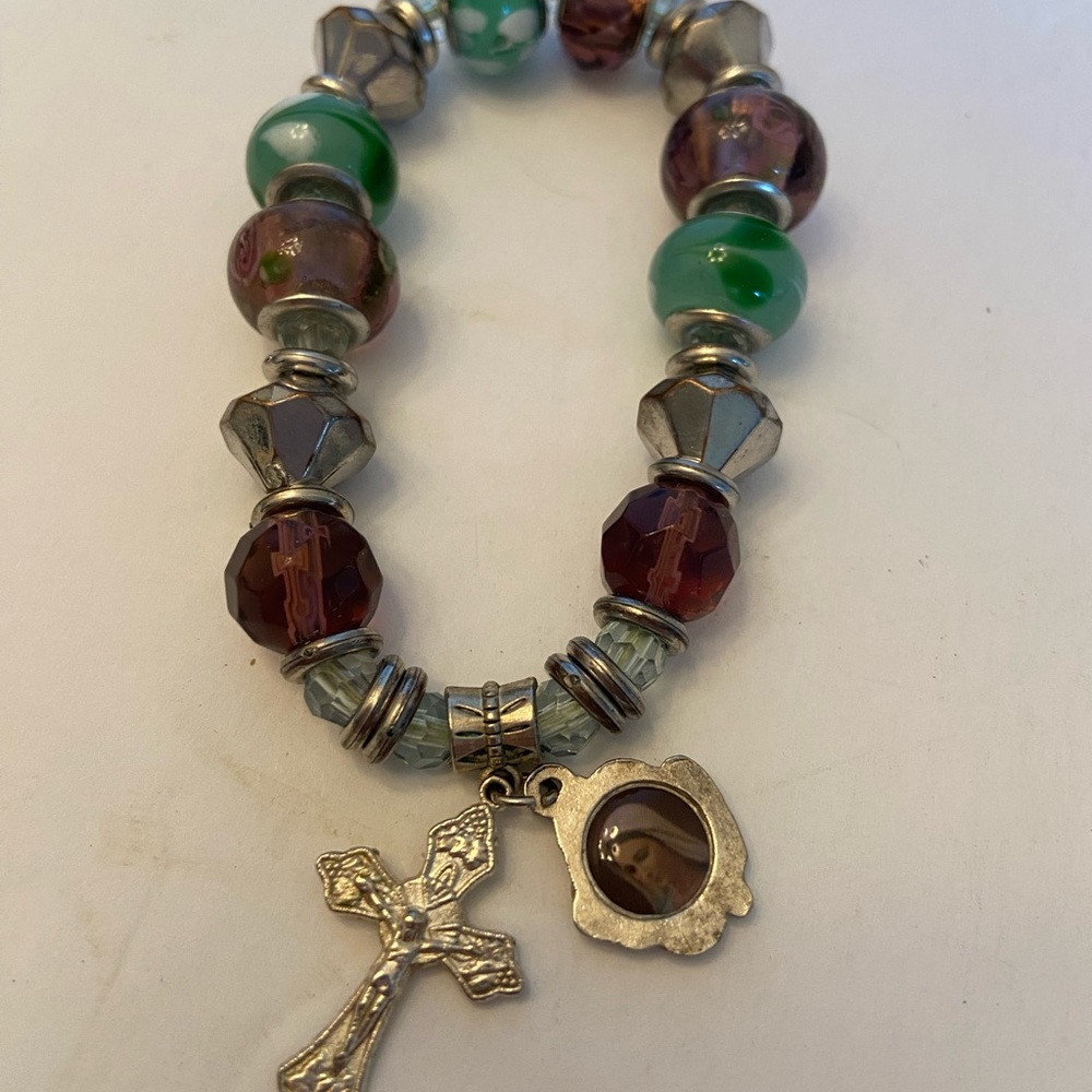 Stretch bracelet cross Virgin Mary Mother of Jesus charms green purple rosary